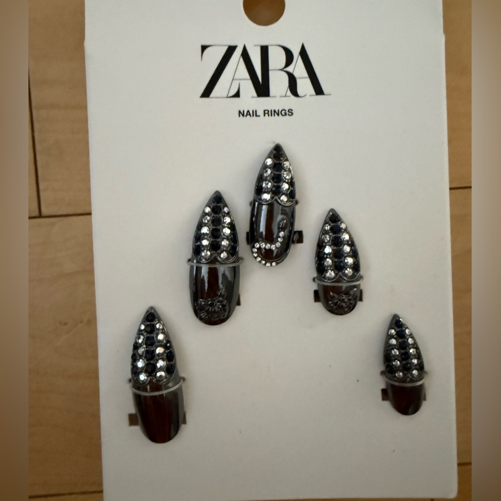 Zara ringsset